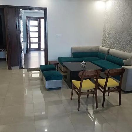 Homistay 1 Bhk Панчкула Екстер'єр фото